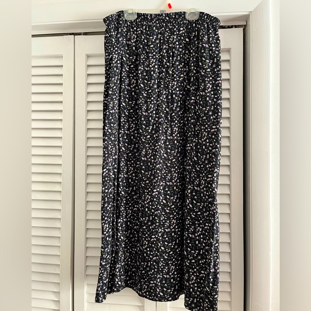 Floral print maxi skirt